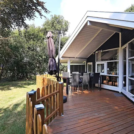 Holiday home Three-bedroom In 2