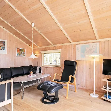 Holiday home Three-bedroom In 2 Humble