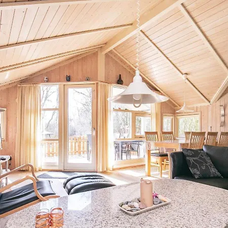 Holiday home Three-bedroom In 2 *