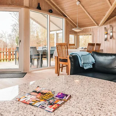 Three-bedroom In 2 Holiday home Humble